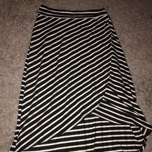 Faded Glory Black and White Striped midi skirt